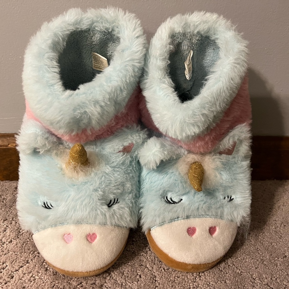 EUC!! Wonder Nation Girl’s Unicorn Pull-On Slipper/Bootie Size 2-3 (Blue & Pink)